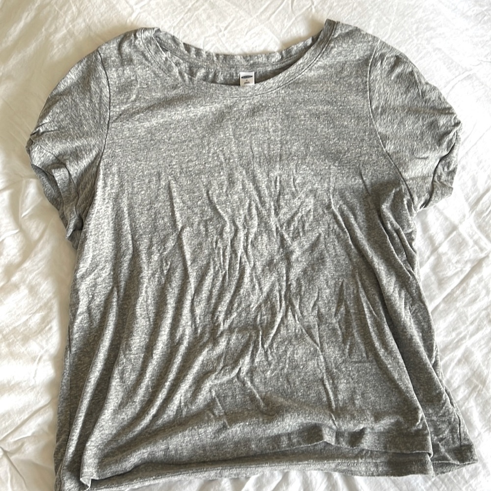 Old Navy Gray Tshirt - XL